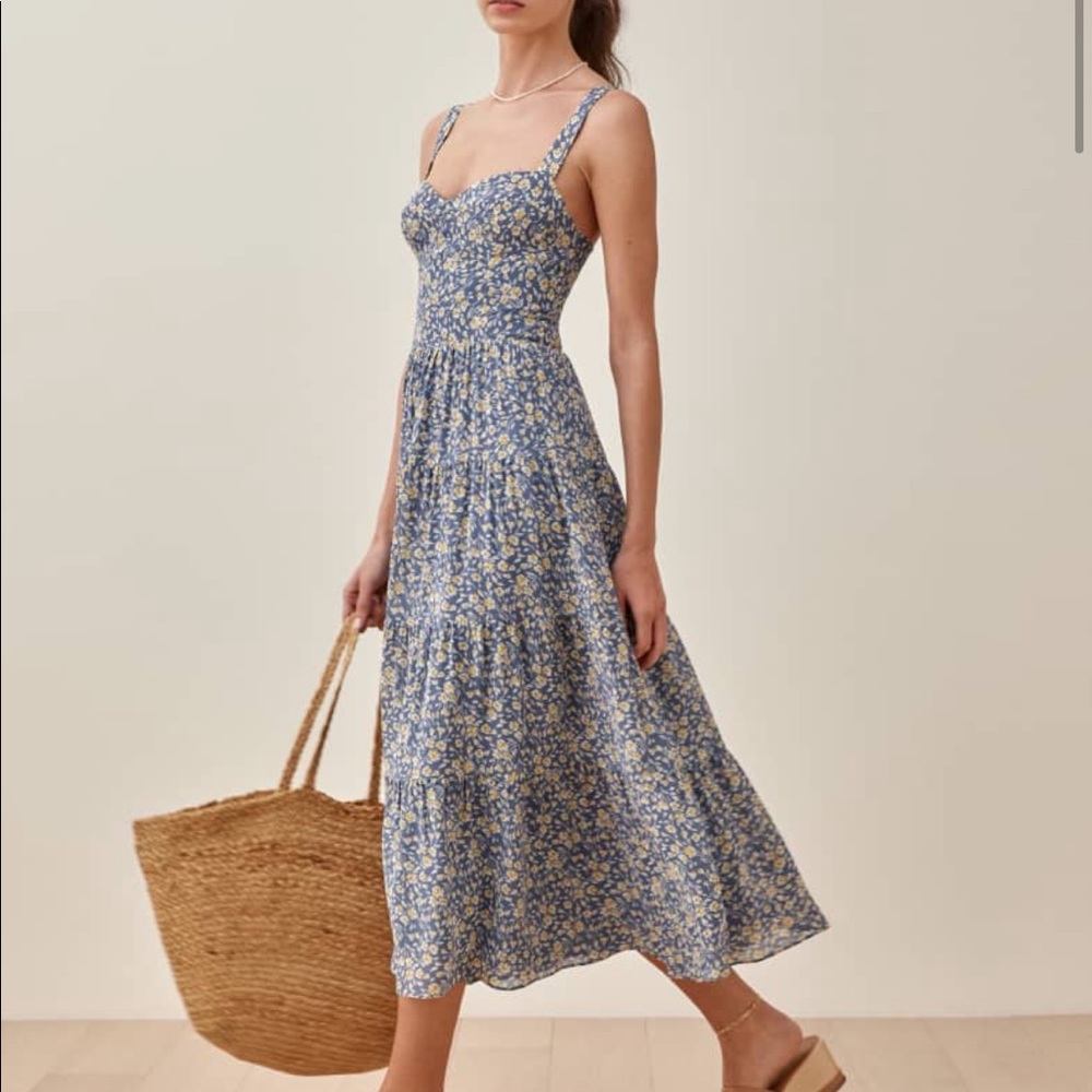 Reformation Aviva Dress in Wallflower